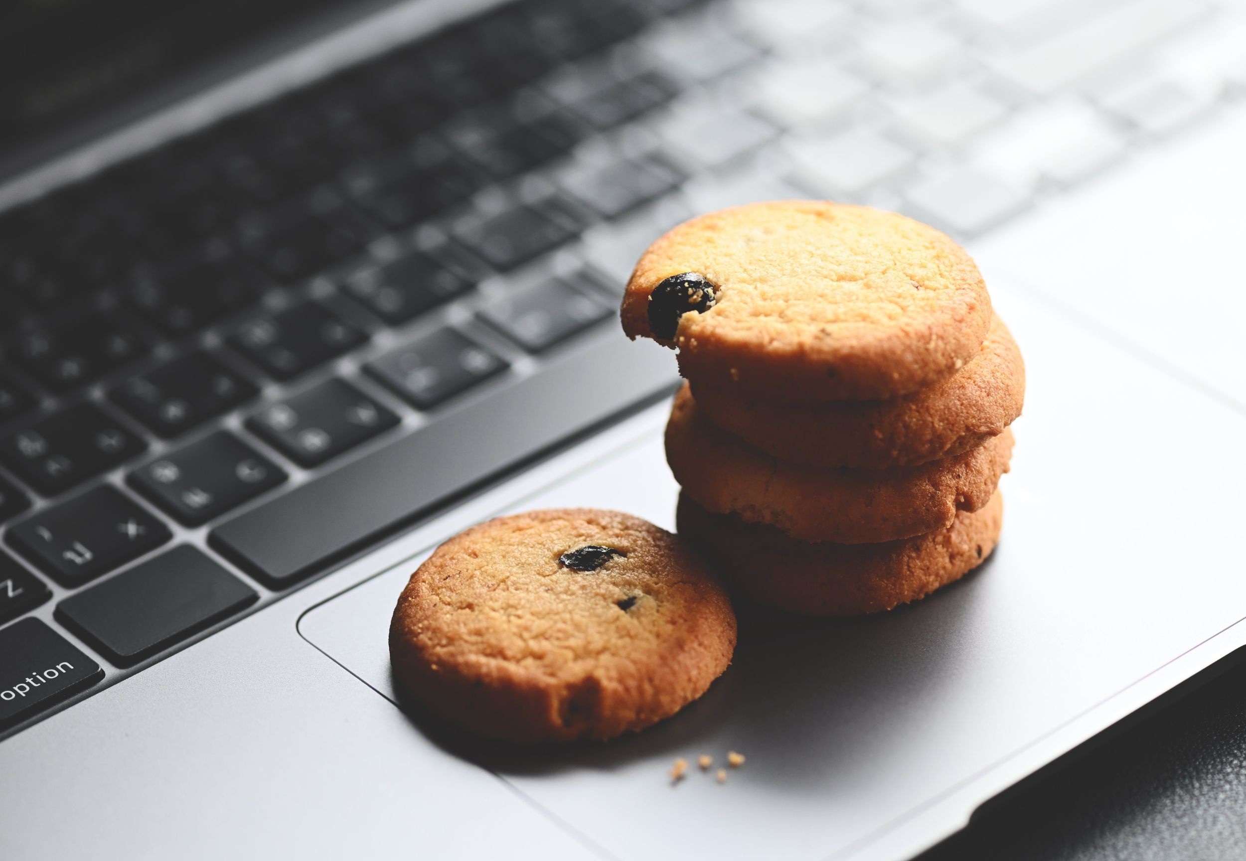 Het tijdperk van ingrijpende tracking cookies is voorbij…